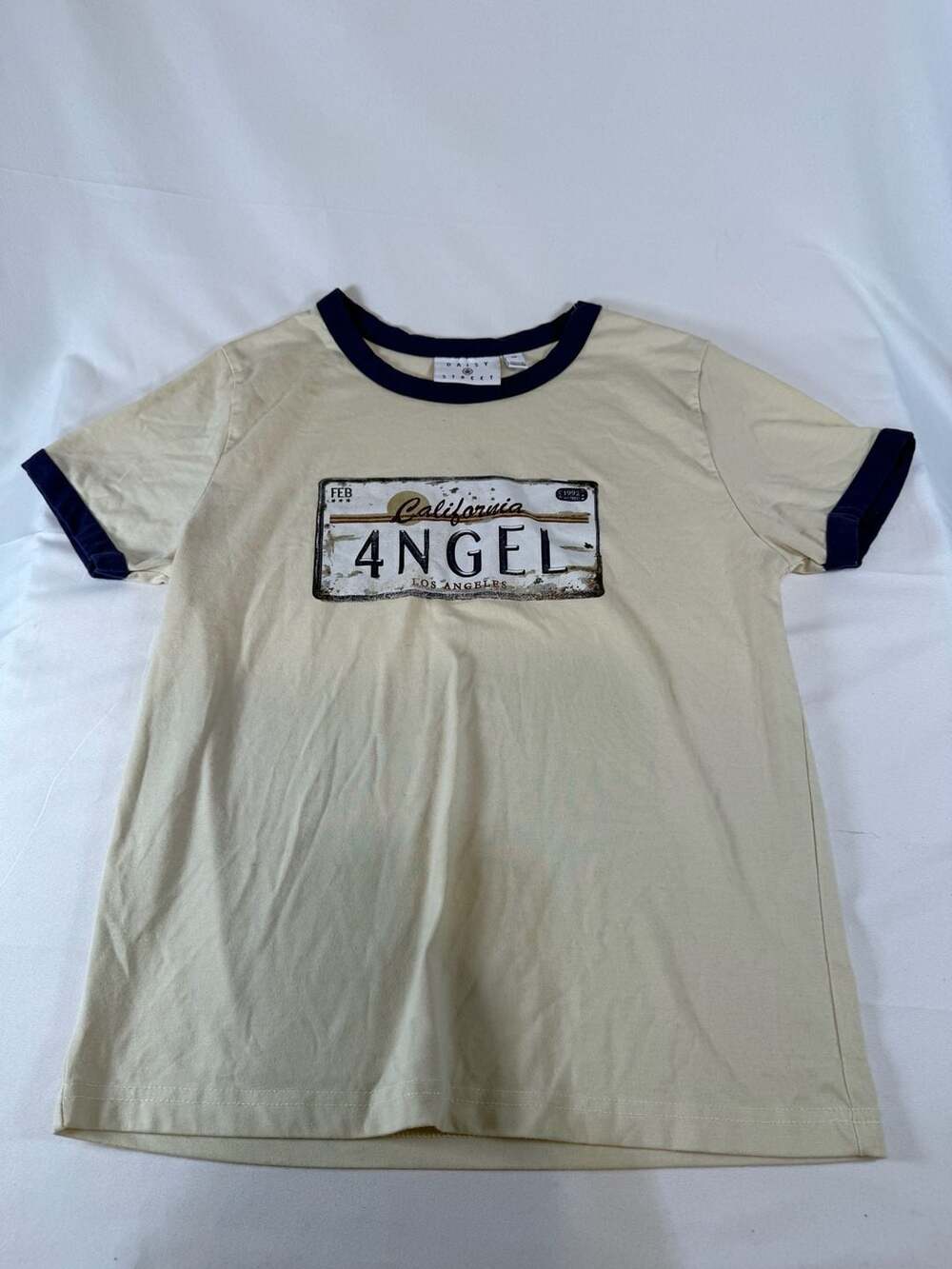 Daisy Street Womens California Angel Ringer T-Shirt Size M Beige Navy Graphic Y2